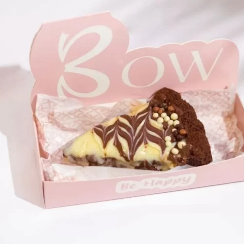 Bow Signature Cake